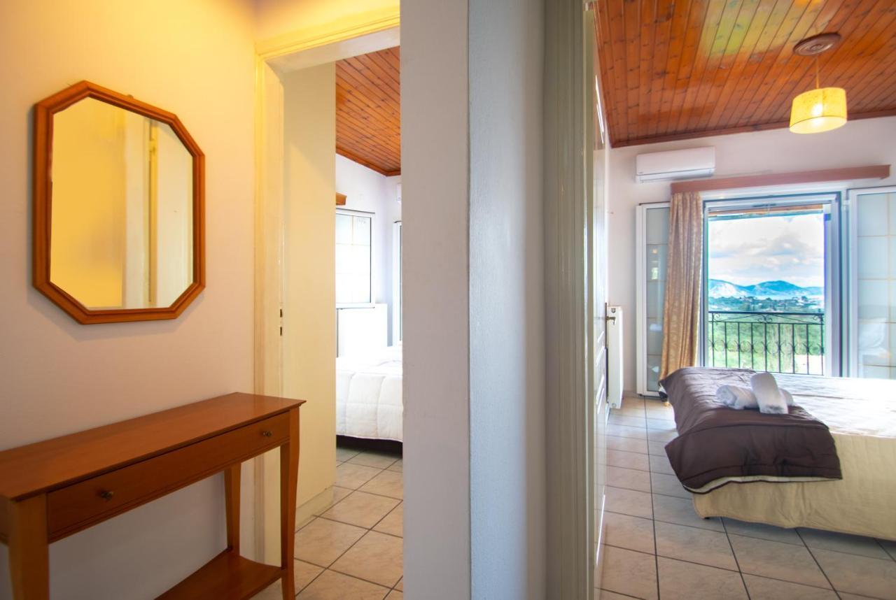 Family Private Homes & Sea View Lithakia  エクステリア 写真