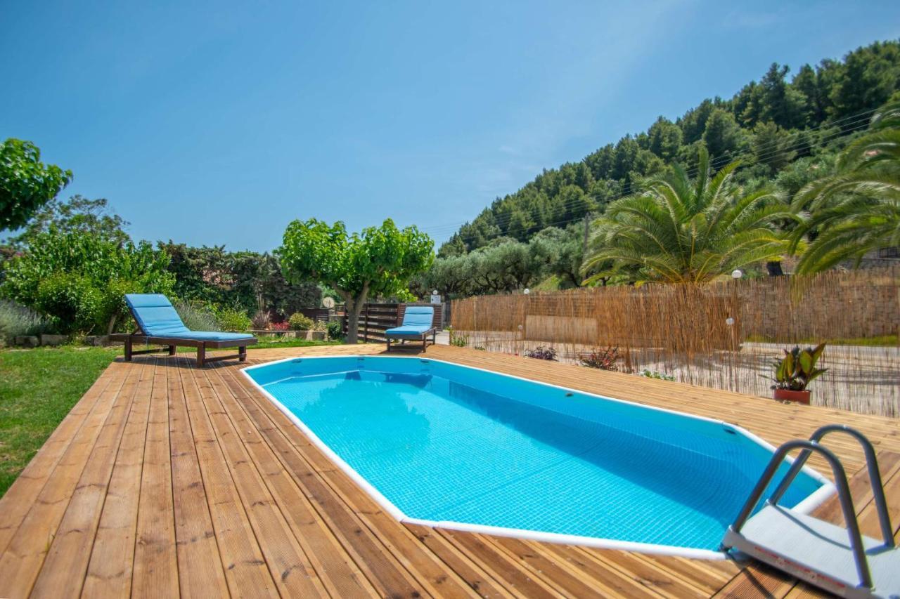Family Private Homes & Sea View Lithakia  エクステリア 写真